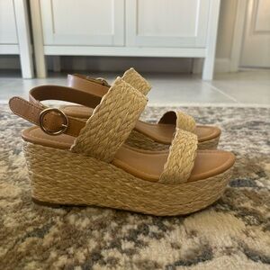 LC LAUREN CONRAD memory foam wedge sandals with ankle strap tan straw platform
